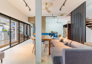 3 Bedroom Renovated Apartment For Sale - Phsar Kandal 2, Phnom Penh photo 5
