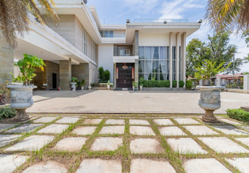6 Bedroom Villa For Rent – Prek Pra, Phnom Penh
