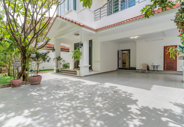 3 Bedroom Villa For Rent – Bassac Garden City, Tonle Bassac, Phnom Penh