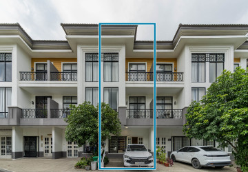 4 Bedroom Link Villa For Rent – Borey Kim Soing, Preaek Aeng, Phnom Penh