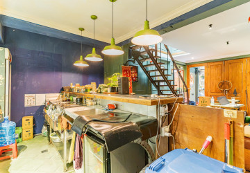 Bar Business For Sale - Bassac Lane, Tonle Bassac, Phnom Penh - Image 4