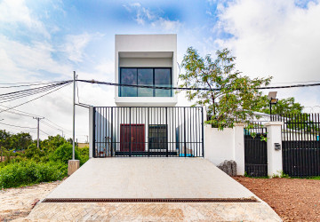 2 Bedroom House For Sale – Slor Kram, Siem Reap