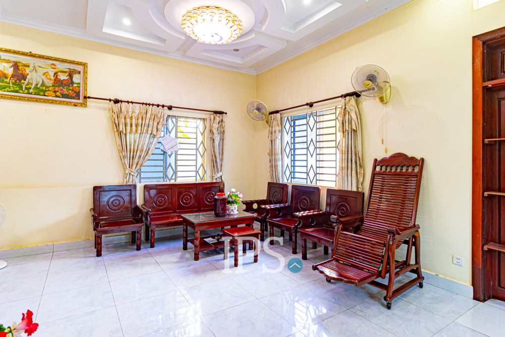 3 Bedroom House For Rent - Sangkat Siem Reap, Siem Reap - Image 5