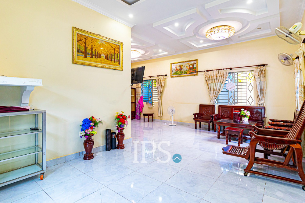 3 Bedroom House For Rent - Sangkat Siem Reap, Siem Reap - Image 3