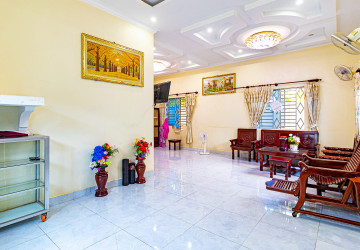 3 Bedroom House For Rent - Sangkat Siem Reap, Siem Reap - Image 3