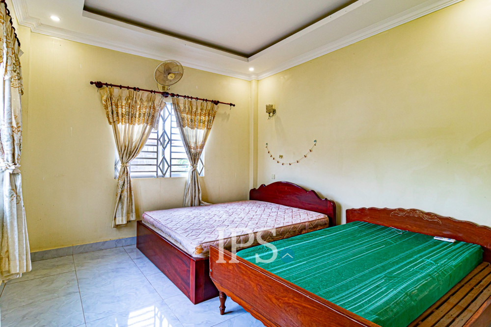3 Bedroom House For Rent - Sangkat Siem Reap, Siem Reap - Image 11