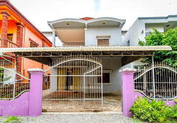4 Bedroom House For Rent – Sala Kamreuk, Siem Reap