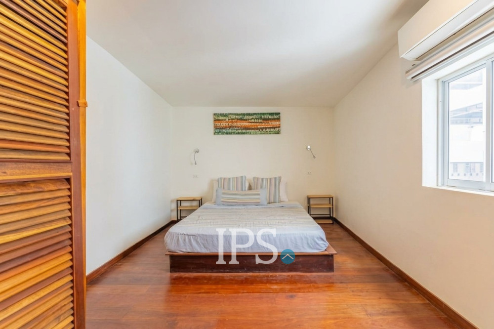 Renovated Duplex 2 Bedroom Apartment For Sale -  Beoung Raing, Phnom Penh - Image 16