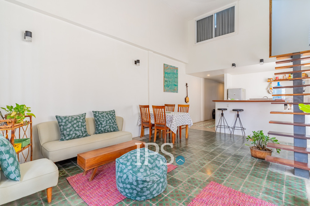 Renovated Duplex 2 Bedroom Apartment For Sale -  Beoung Raing, Phnom Penh - Image 5