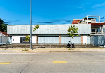 1 000 Sqm Warehouse For Rent – Svay Dangkum, Siem Reap