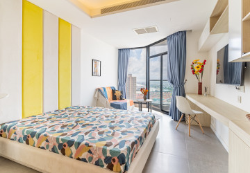40 Sqm Studio Condo For Rent – The Penthouse, Tonle Bassac, Phnom Penh