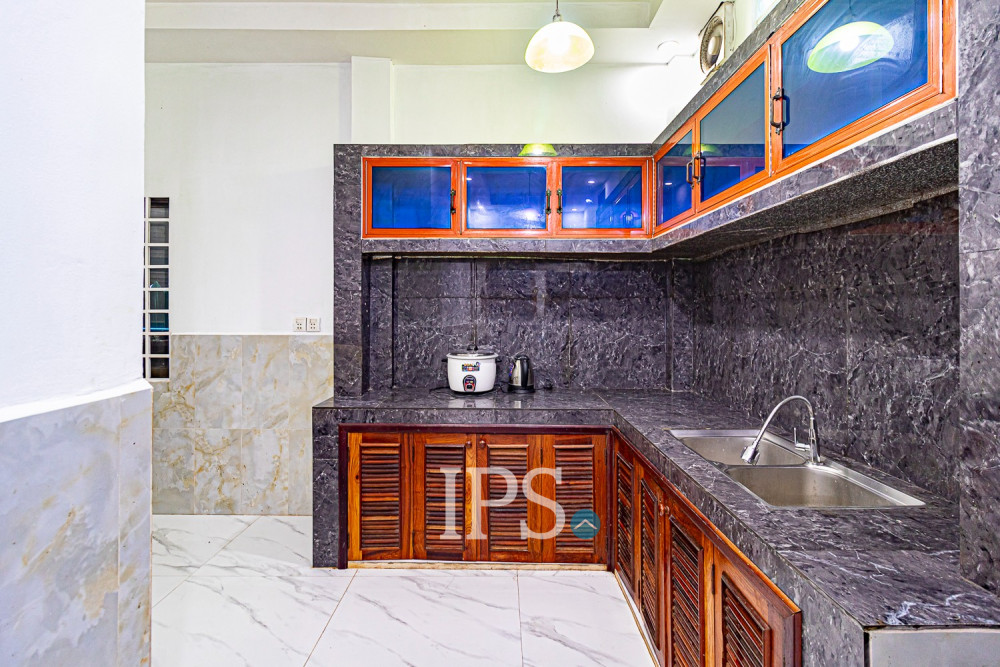 4 Bedroom House For Sale - Slor Kram, Siem Reap - Image 8
