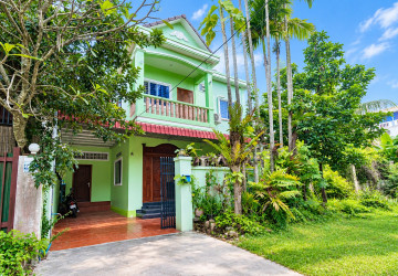 4 Bedroom House For Sale – Slor Kram, Siem Reap