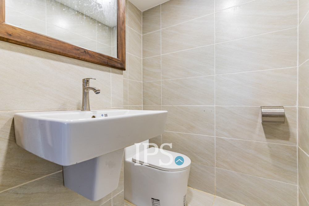 Renovated Duplex 4 Bedroom Apartment For Rent - Chroy Changvar, Phnom Penh - Image 34