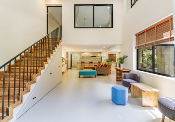Renovated Duplex 4 Bedroom Apartment For Rent – Chroy Changvar, Phnom Penh