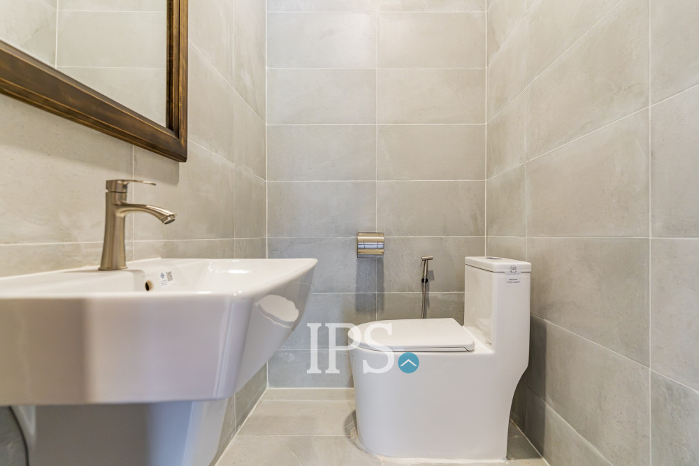 Renovated 4 Bedroom Apartment For Rent - Chroy Changvar, Phnom Penh - Image 31