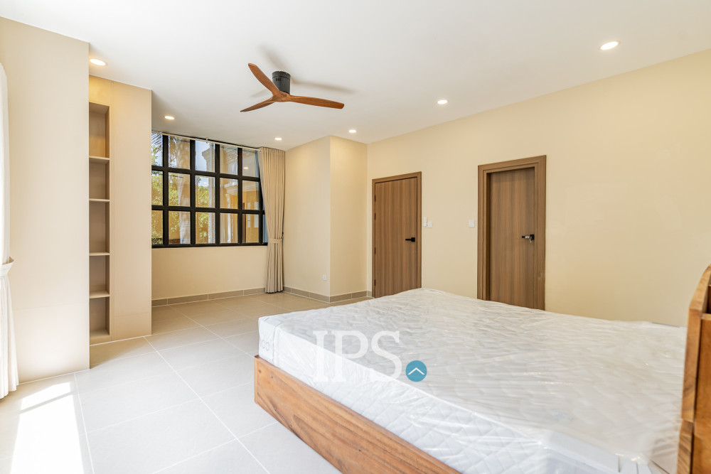 Renovated 4 Bedroom Apartment For Rent - Chroy Changvar, Phnom Penh - Image 17