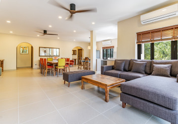 Renovated 4 Bedroom Apartment For Rent - Chroy Changvar, Phnom Penh - Image 2