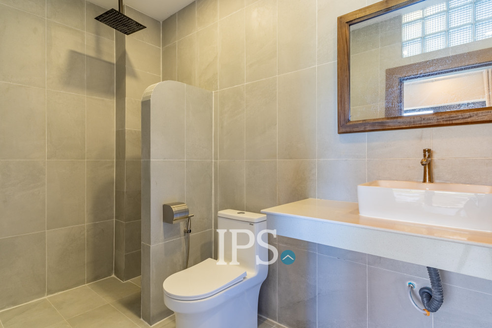 Renovated 4 Bedroom Apartment For Rent - Chroy Changvar, Phnom Penh - Image 28