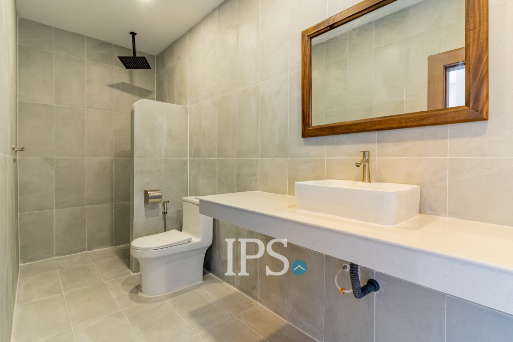 Renovated 4 Bedroom Apartment For Rent - Chroy Changvar, Phnom Penh - Image 26
