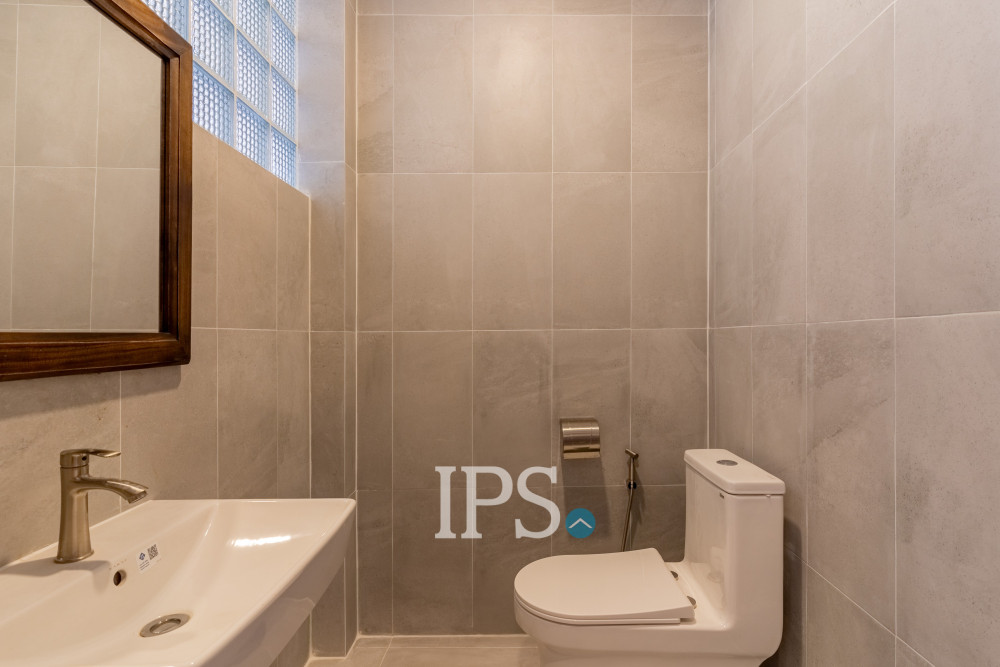 Renovated 4 Bedroom Apartment For Rent - Chroy Changvar, Phnom Penh - Image 27