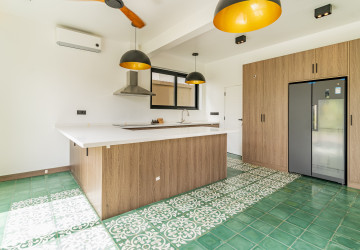 5 Bedroom Villa For Sale - Arey Ksat, Kandal Province photo 6