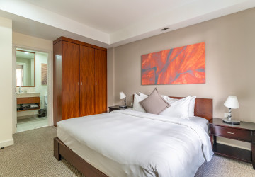 2 Bedroom Serviced Apartment For Rent - Wat Phnom, Phnom Penh thumbnail