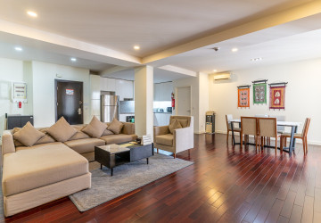 3 Bedroom Serviced Apartment For Rent - Wat Phnom, Phnom Penh thumbnail