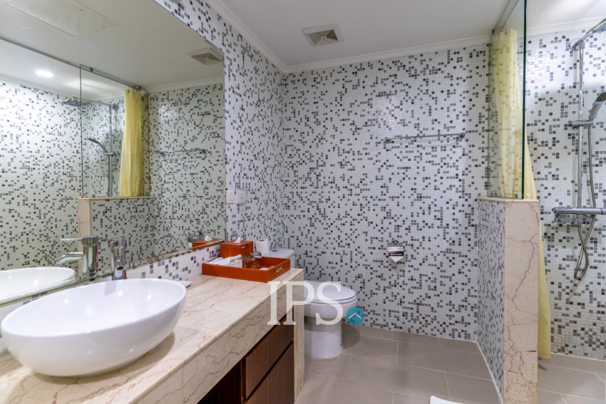 3 Bedroom Serviced Apartment For Rent - Wat Phnom, Phnom Penh