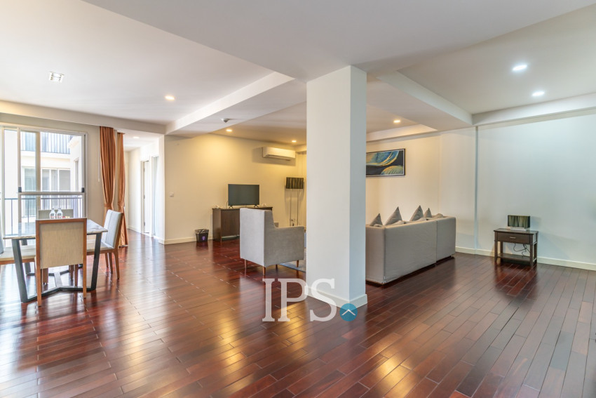 3 Bedroom Serviced Apartment For Rent - Wat Phnom, Phnom Penh