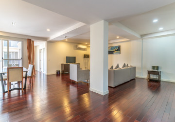 3 Bedroom Serviced Apartment For Rent - Wat Phnom, Phnom Penh thumbnail