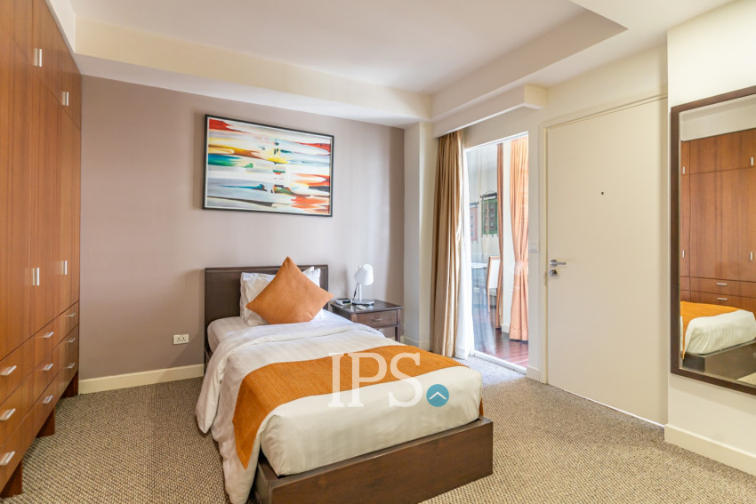 3 Bedroom Serviced Apartment For Rent - Wat Phnom, Phnom Penh