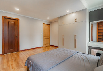 2 Bedroom Serviced Apartment For Rent - BKK1, Phnom Penh thumbnail