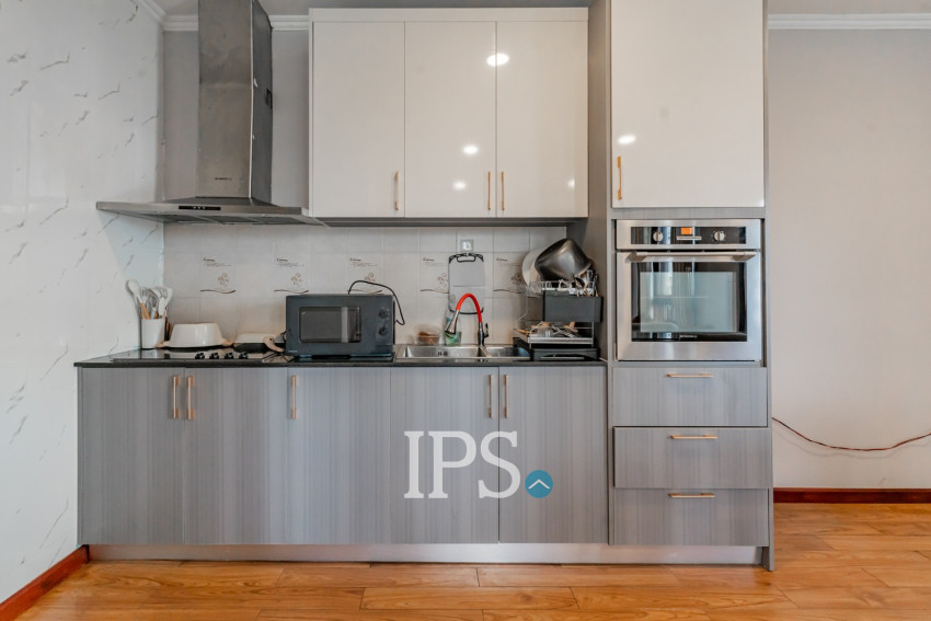 2 Bedroom Serviced Apartment For Rent - BKK1, Phnom Penh