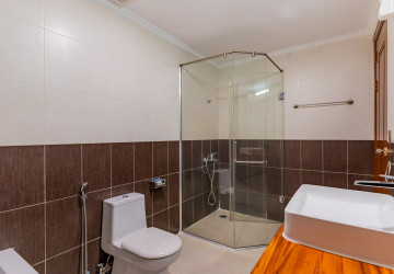 2 Bedroom Serviced Apartment For Rent - BKK1, Phnom Penh thumbnail