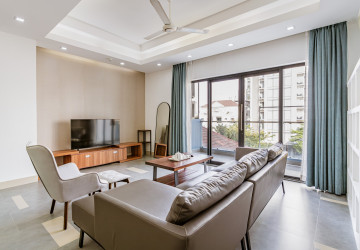 2 Bedroom Serviced Apartment For Rent, BKK 1, Phnom Penh thumbnail