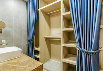 2 Bedroom Serviced Apartment For Rent, BKK 1, Phnom Penh thumbnail