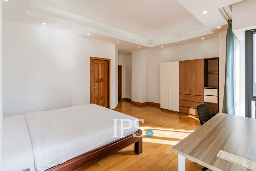 2 Bedroom Serviced Apartment For Rent, BKK 1, Phnom Penh