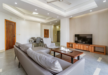 2 Bedroom Serviced Apartment For Rent, BKK 1, Phnom Penh thumbnail