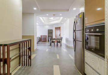 2 Bedroom Serviced Apartment For Rent, BKK 1, Phnom Penh thumbnail