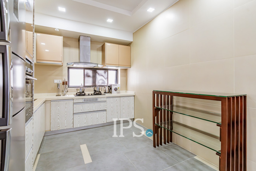2 Bedroom Serviced Apartment For Rent, BKK 1, Phnom Penh