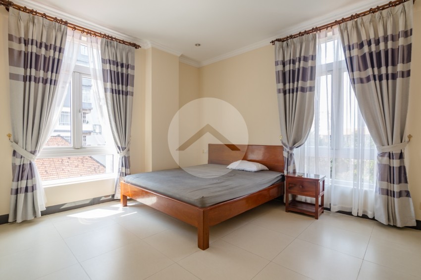 2 Bedroom Apartment For Rent  in Tonle Bassac- Phnom Penh