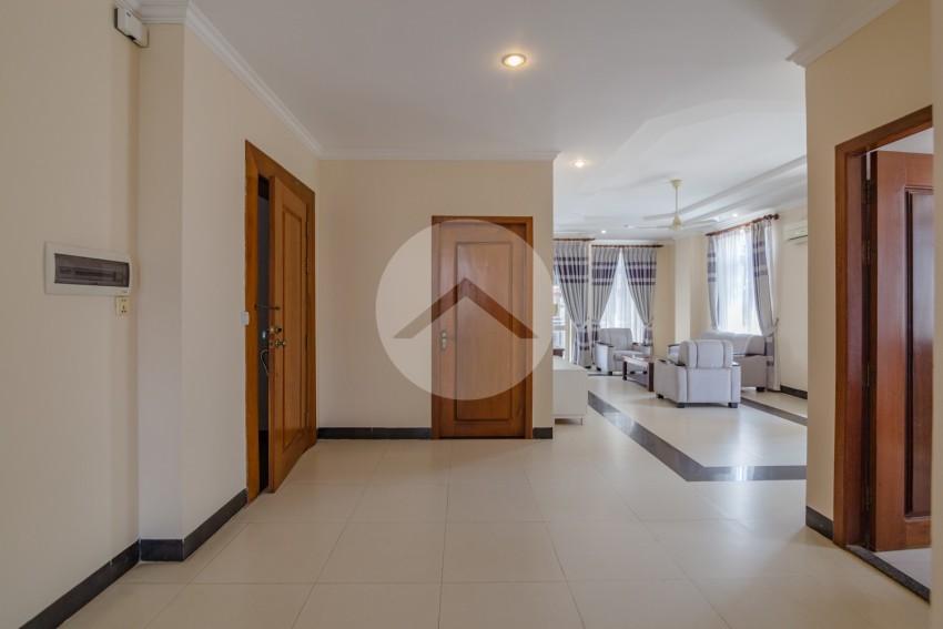 2 Bedroom Apartment For Rent  in Tonle Bassac- Phnom Penh