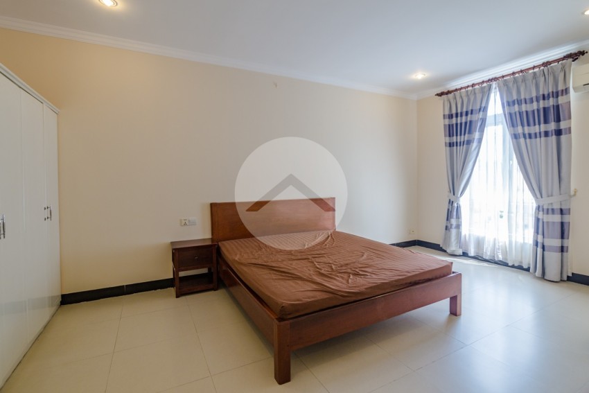 2 Bedroom Apartment For Rent  in Tonle Bassac- Phnom Penh