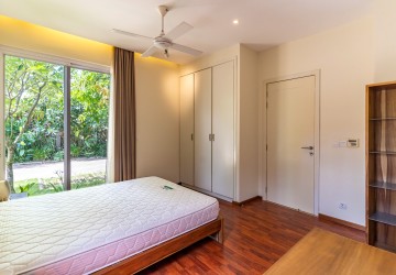 2 Bedroom Serviced Apartment For Rent - Chbar Ampov, Phnom Penh thumbnail