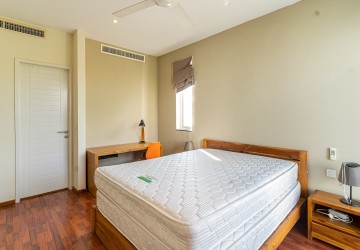 3 Bedroom Serviced Apartment For Rent - Chbar Ampov, Phnom Penh thumbnail