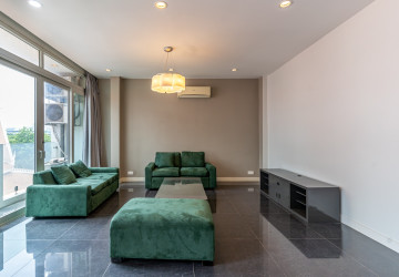Loft 1 Bedroom Serviced Apartment For Rent -  Tonle Bassac, Phnom Penh thumbnail