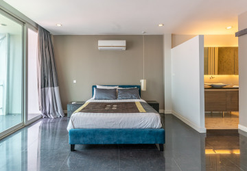 Loft 1 Bedroom Serviced Apartment For Rent -  Tonle Bassac, Phnom Penh thumbnail