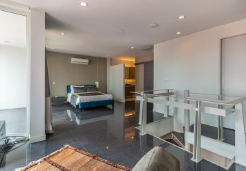 Loft 1 Bedroom Serviced Apartment For Rent -  Tonle Bassac, Phnom Penh thumbnail