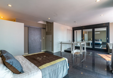 Loft 1 Bedroom Serviced Apartment For Rent -  Tonle Bassac, Phnom Penh thumbnail